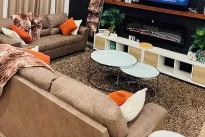 Image de Dazzling! cozy newly-built, spacious home