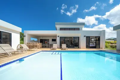 3 King Suites • Private Pool • 1141