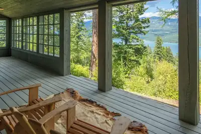 Image de New! Views of Whitefish Lake, Wood Burning Fireplace, Cozy Cabin