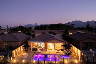 Image de New~Sunset Palms~A/C Gameroom~Pool&Spa~Ev charger