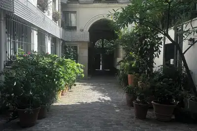 Image de Au centre de Paris, Charmant 2 pièces Calme, proche Métro, Restaurants, Musées