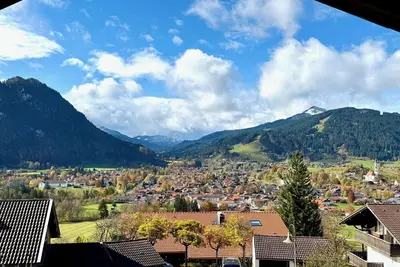 Image de Alpenliebe vacation apartment - your home with a mountain view in Pfronten-Meilingen