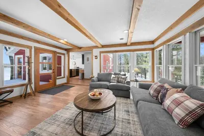 Image de Mallard Lake Retreat 3 king beds quiet lux cabin