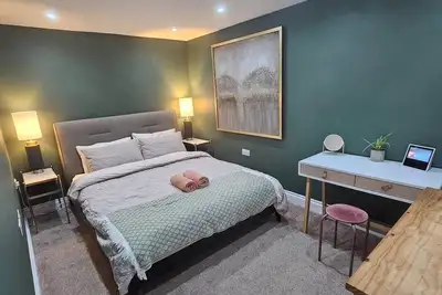 Image de Stay Zen Apartments - Garden & Free Parking Woking