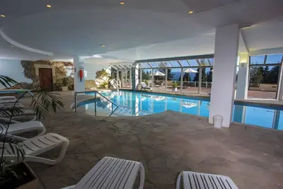 Image de Bright and Tranquil Retreat – Near Nahuel Huapi Lake Perfect for Relaxation