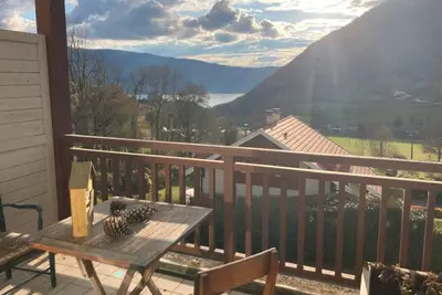 Image de Appartement T2 Bluffy proche Annecy entre lac et montagne avec grande terrasse.