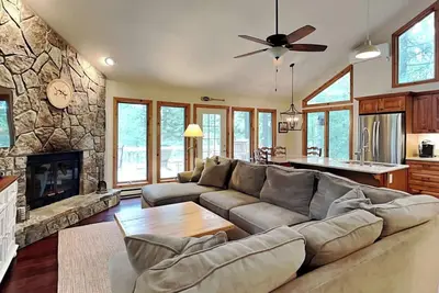 Image de Somewhere | Great Views, Boat Dock, Fire Pit