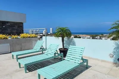 Image de Book your getaway to the beach, Salinas Beach!