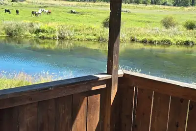 Image de Country Living 6 miles from Colville, easy access, on a beautiful large pond!