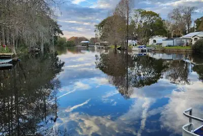 Image de Charming water front cottage with central Ac, quiet area in lovely Inverness