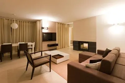 Image de Beach Bliss: Spa, Free Parking, Close to Edge Golf Academy - 3 Apts w/ Kitchens