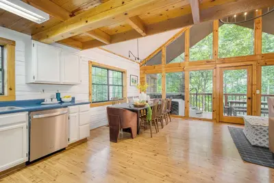 Image de Foxview by AvantStay | Hot Tub, Game Room | 20 Mins to Pigeon Forge & Gatlinburg