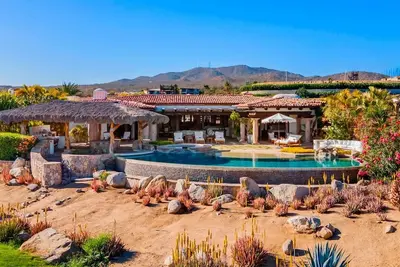 Image de Tranquil Retreat with Ocean & Golf Course Views