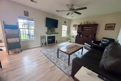 Image de Modern Comfort Near Horse Country & Bourbon Trail