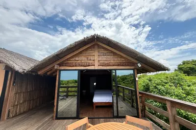 Image de Coastal Retreat for 4 – Celestino Gazca 🌊
