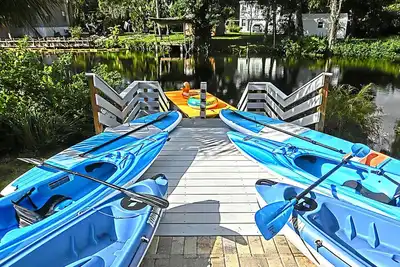 Image de Shelter from the Storm | Weeki Wachee Riverfront Escape