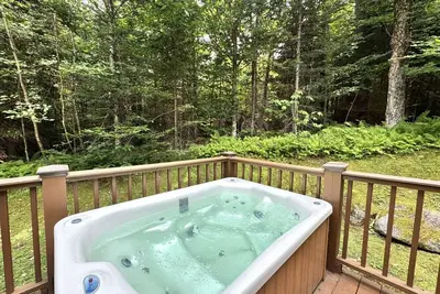 Image de Kingswood-20b-Townhome- Hot tub, Shuttle, Clubhouse