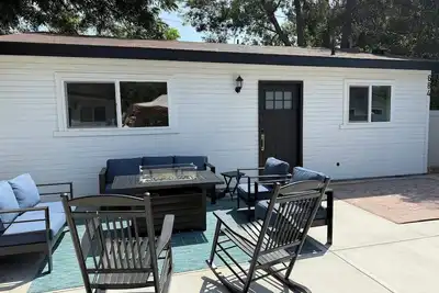 Image de Rose Bowl Bungalow. Cozy 2br Retreat w/ Patio, Bbq & Near Rose Bowl