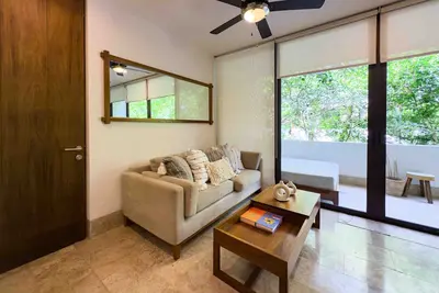Image de Modern condo with private terrace, pool access & serene family-friendly vibe