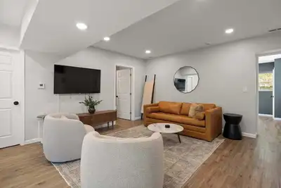 Image de Clintonville Brand New Apartment