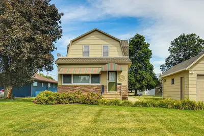 Image de Fish & Hike: Small-Town Retreat 2 Mi to Burke Lake