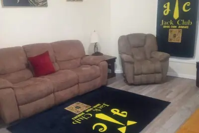 3 bedroom with free parking