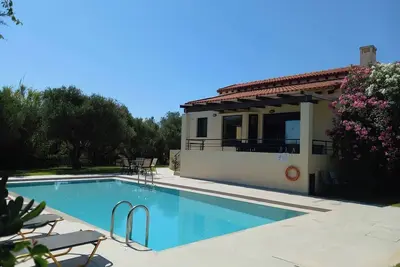 Image de Anna Maria Villa, Pirgos-Villas, 300mFrom The Sea