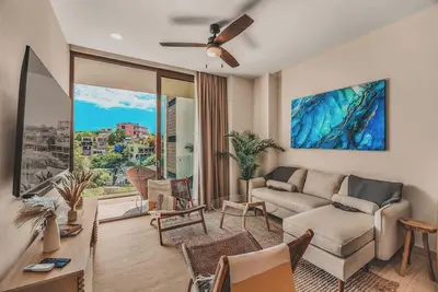 Image de Jungle Lux with 3 Pools - Ocean 2 blocks