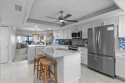 Image de 3 bedroom, 2 bath Condo at Pointe Santo With Beautiful Beach Views!