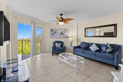 Image de Seaside Family Escape! Pool, Playground, BBQs & Easy Beach Access!