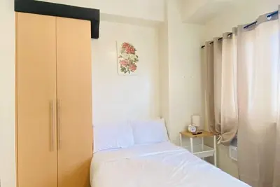 Image de Unwind in Style: LaFayette Park Square Iloilo City