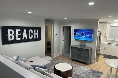 Image de Cozy 2 Bedroom Upstairs Guesthouse with Private Entrance near Wrightsville Beach