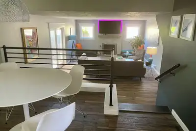 Image de Spacious 4br Retreat w/ Office, 2 Living Areas & Private Backyard Oasis