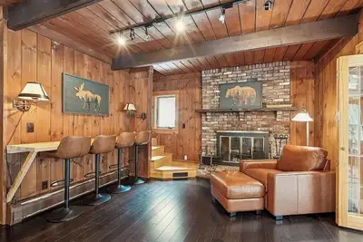 Image de Vermont Mountain Chalet • Hot Tub • Near Skiing