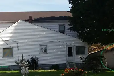 Image de Historic Home in Woodburn - Sleeps 7!