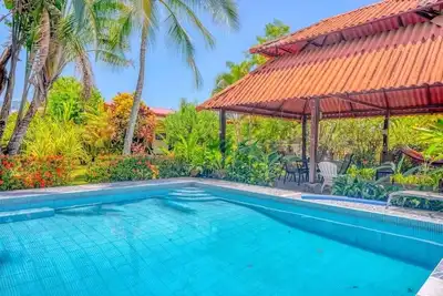 Image de Your Tropical Retreat – Casa Lorio