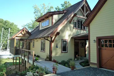 Image de Waterfront private In-law apartment, 10 minutes from Downtown Annapolis.