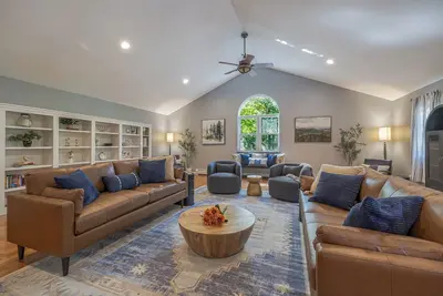 Image de Reconnect at the 4br home near Acadia w/ Fire Pit, Game Room, Yard Games & More