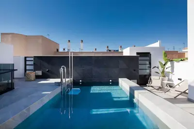 Image de Sevilla, my dear! Unique apartments with rooftop terrace and swimming pool!
