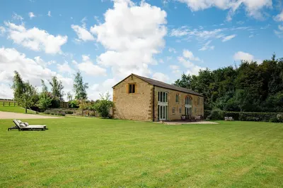Image de Exclusive hilltop country estate in an area of outstanding natural beauty.