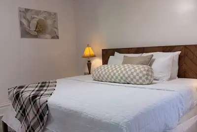 Image de Soothing entire 3-bedroom 2-fullbath house with Ac in Pittsburgh