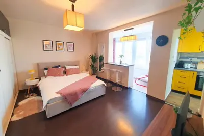 Image de New. Take Panorama Studio Apartment: Ac, jalouise