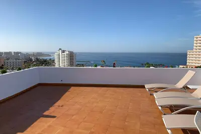 Image de Appartement Premium avec Vues Panoramiques et Terrasse