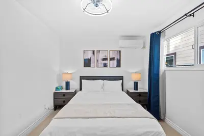 Image de 20% Off Monthly Designer 1br Apt Prime Tustin