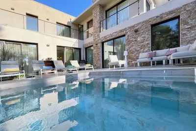 Image de Uccelli Le Luxe Piscine chauffée: