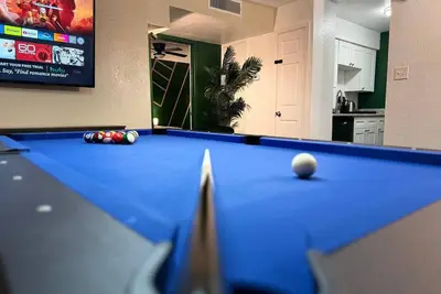Image de Pool Table | Luxury 1Bed Apt in Downtown & Heights