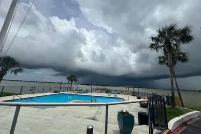 Image de Lake view 1Bed Apt | Pool | Nasa & Kemah Boardwalk