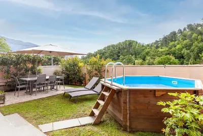 Image de Cozy Rustico for 6/7 people with umbrella in Lido di Camaiore