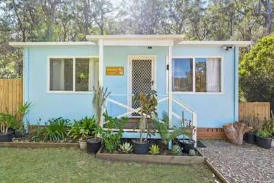 Image de Two bedroom beach cottage close to the beach.