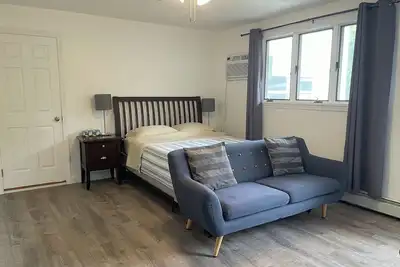 Image de Cozy 3-Bedroom Getaway w/ Ac & Free Parking Near Boston